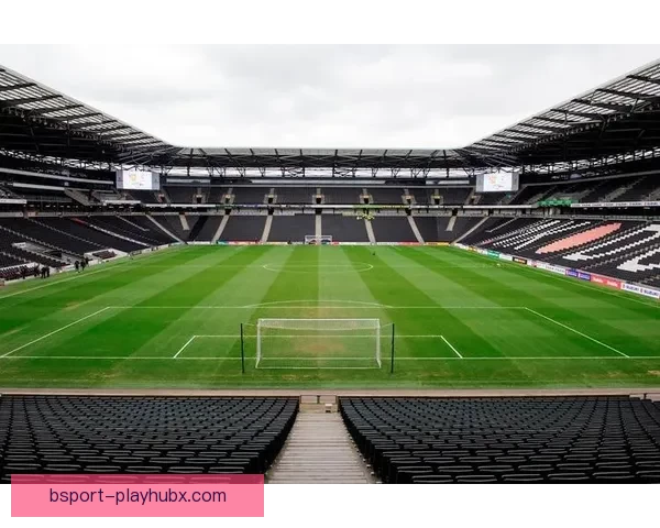 B体育全景解析最新赛季足球赛事精彩瞬间与战术分析