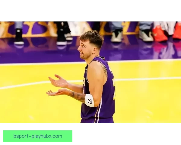 东契奇带伤鏖战三分绝平三不沾效率低迷31分遗憾吞里程悲